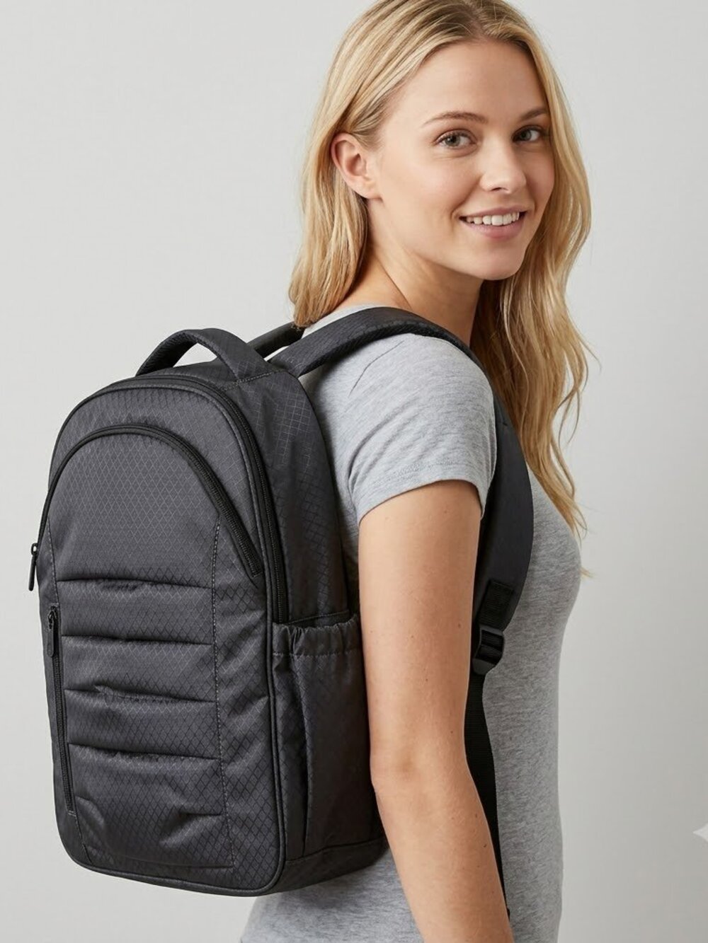 Thirty-One Black Diamond Quilted Deluxe Backpack